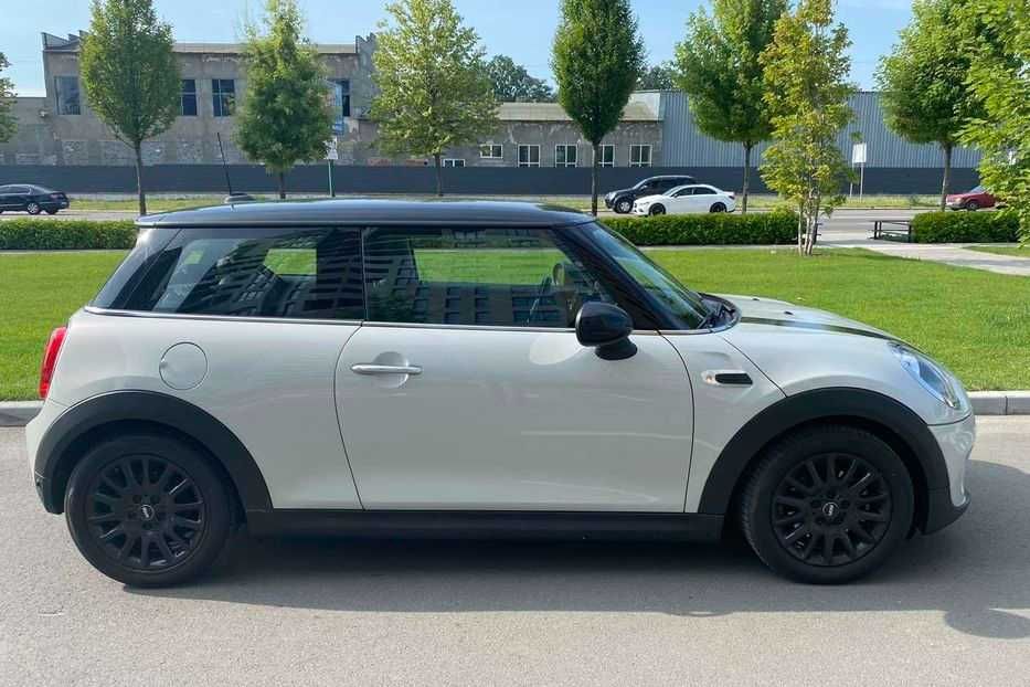 Продам MINI Cooper 2017 года