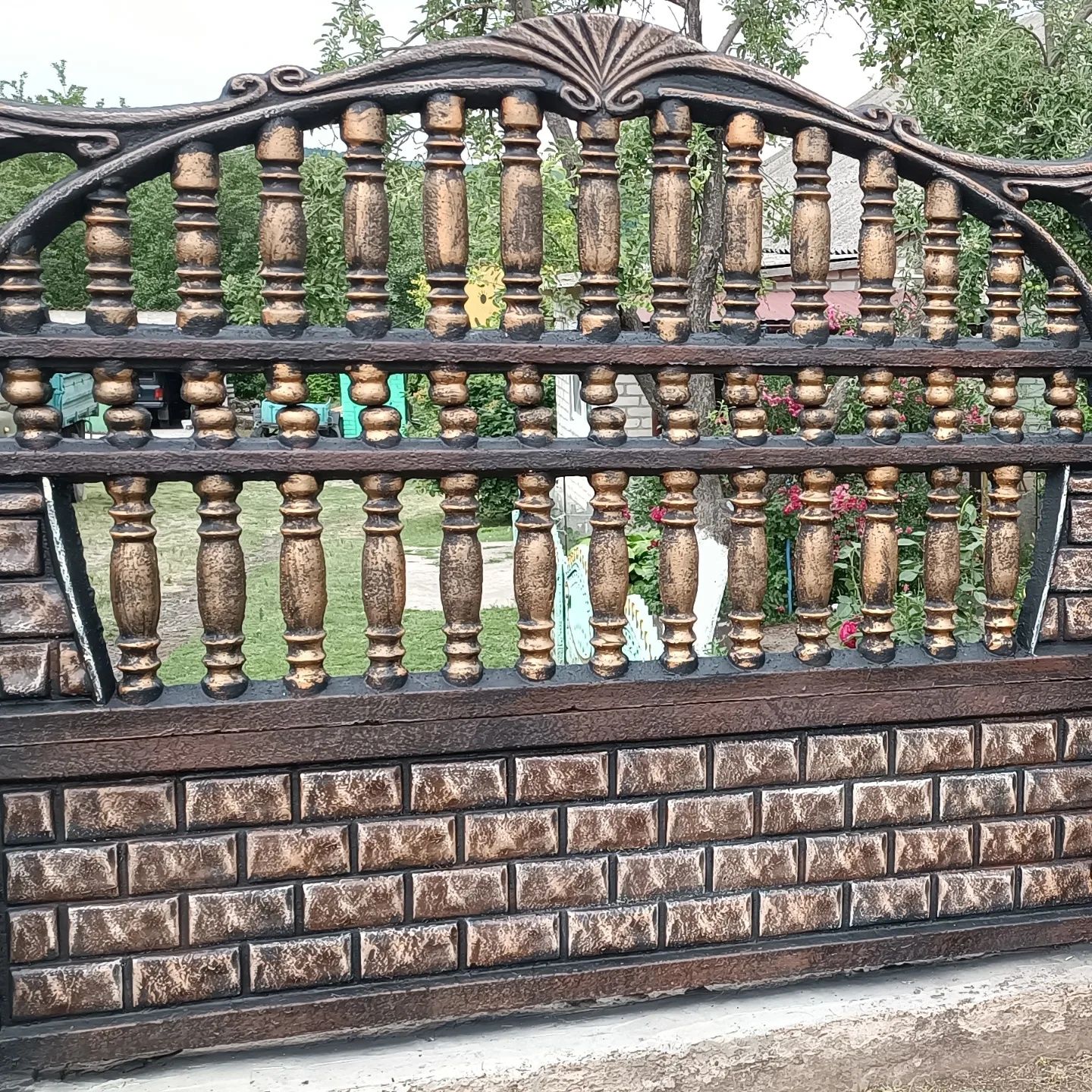 Покраска бетонных Заборов