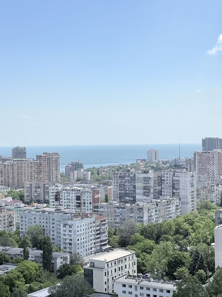 Продам студию с видом на море в Акрополе на 5 фонтана