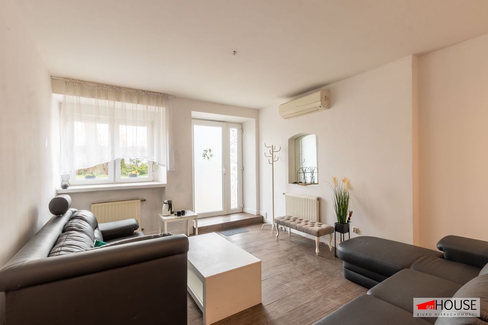 Lokal usługowy 30 m3+ duże zaplecze 50 m2+ parking - Kruszyn.