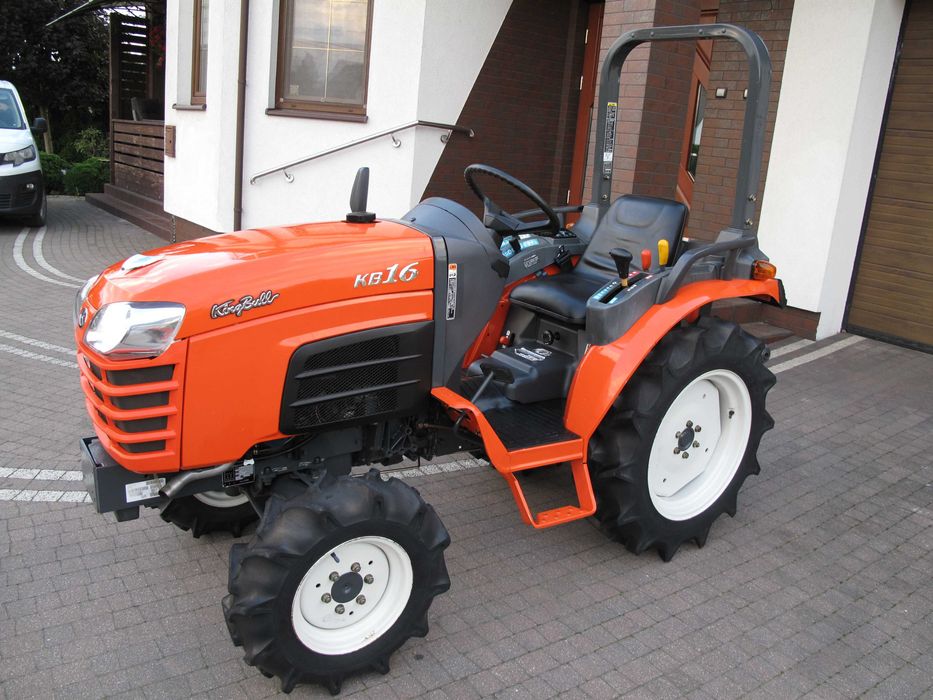 Mini Traktorek Kubota KB16 4X4 16KM Wspomaganie Rewers Mały Ogrodniczy