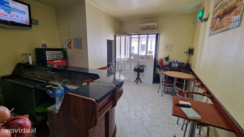 Restaurante com imóvel incluído localizado na simpática localidade do