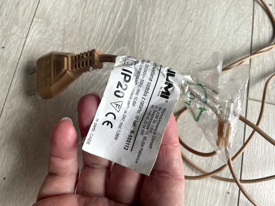 lampki świąteczne do aranżacji drewniane gwiazdki złote