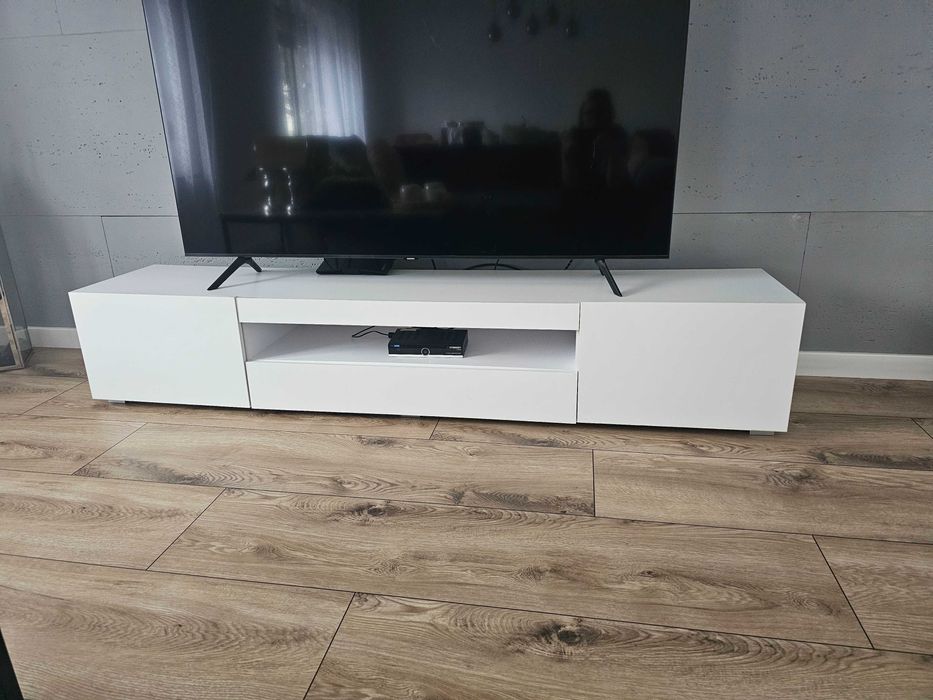 Szafka rtv biala 200cm