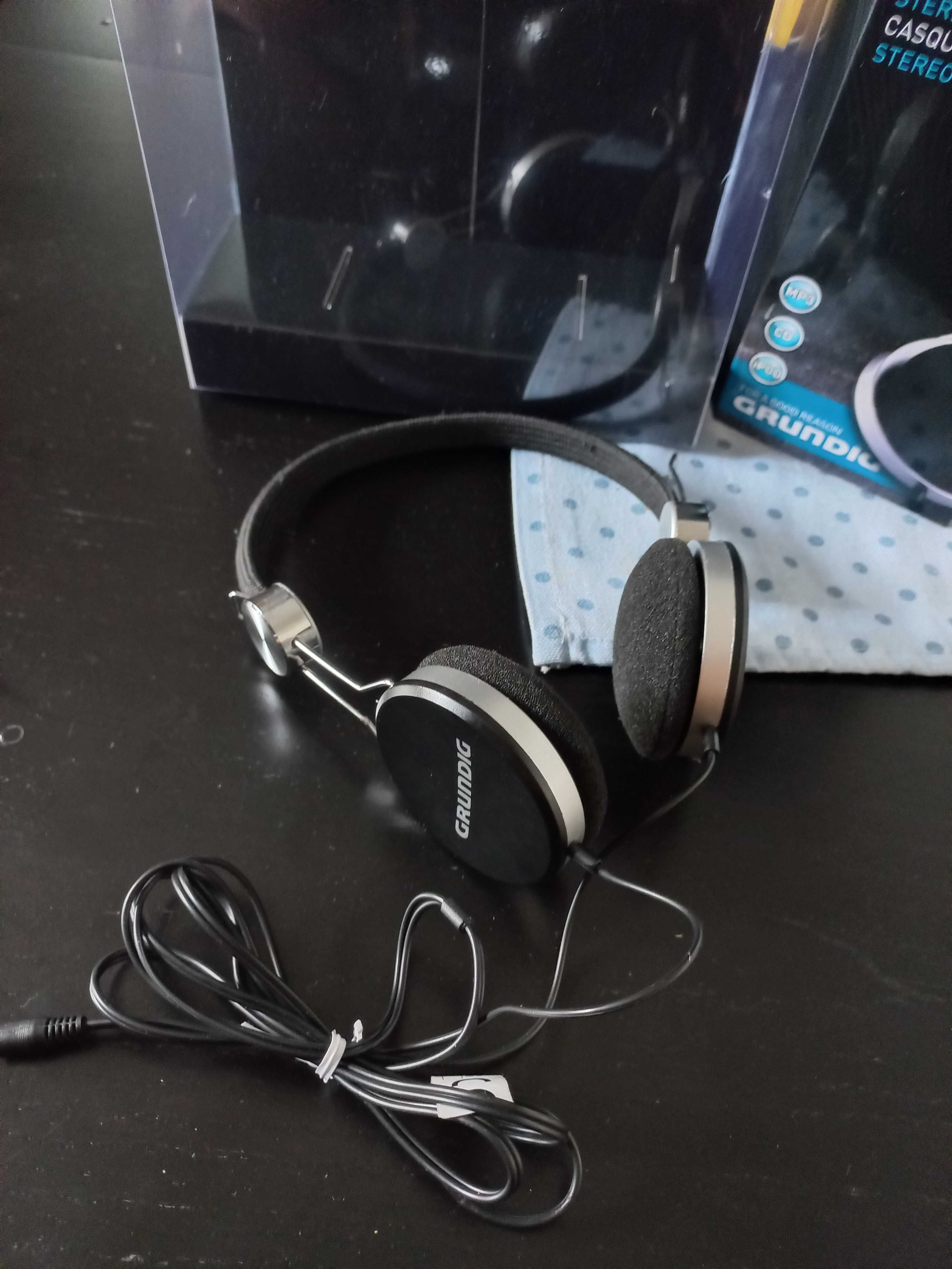 Headphones Grundig Basic Edition