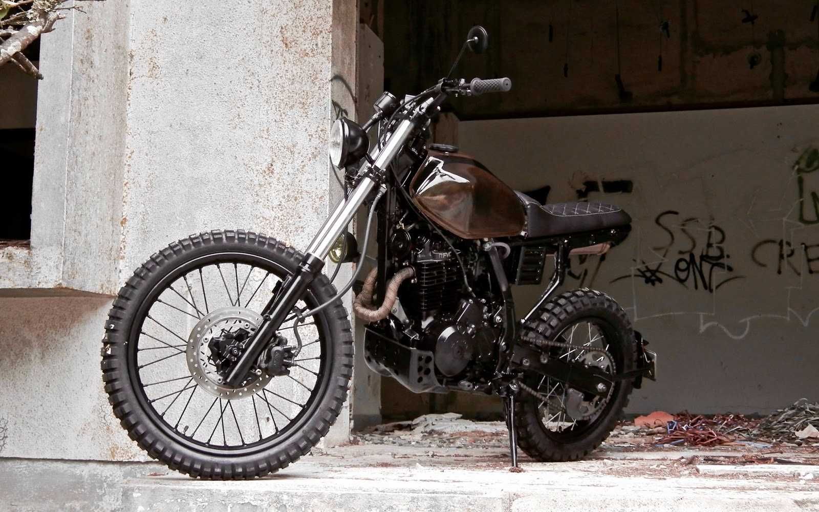 Honda NX 650 Dominator - SCRAMBLER