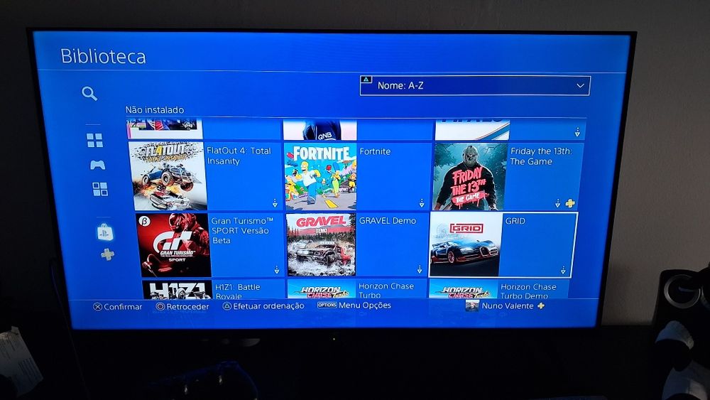 Ps4 slim 1TB comando