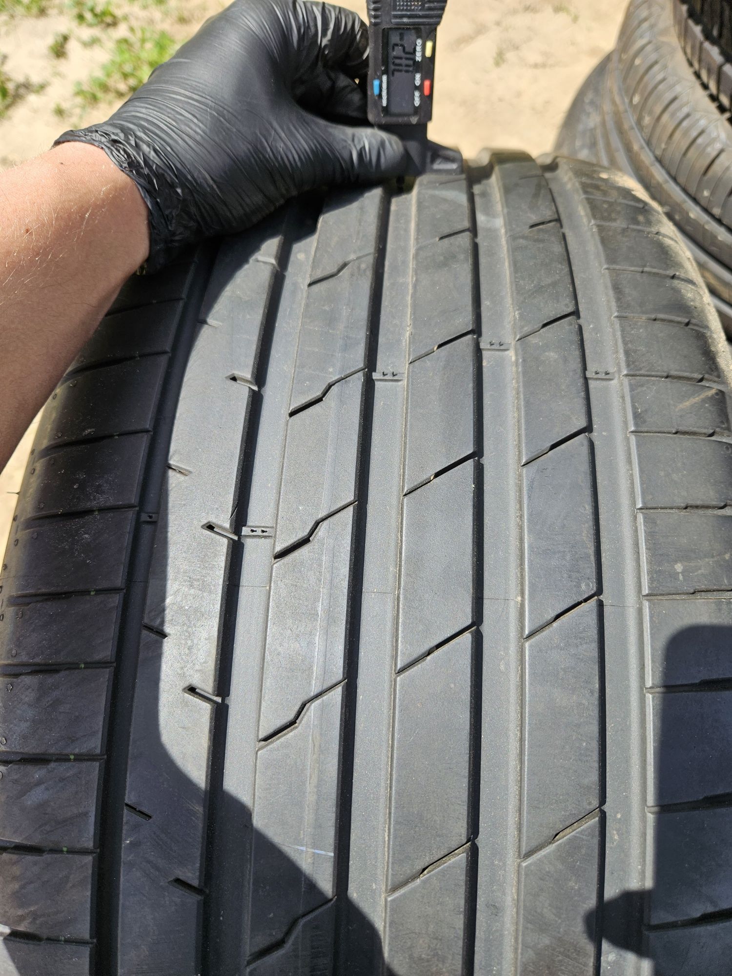 Hankook 295/35 r22 iON Evo SUV /// NOWA wysyłka sound absorber gąbka