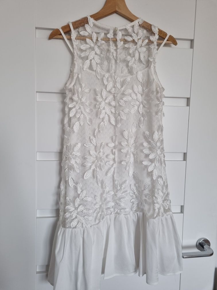 Biała sukienka z koronką w listki S/M