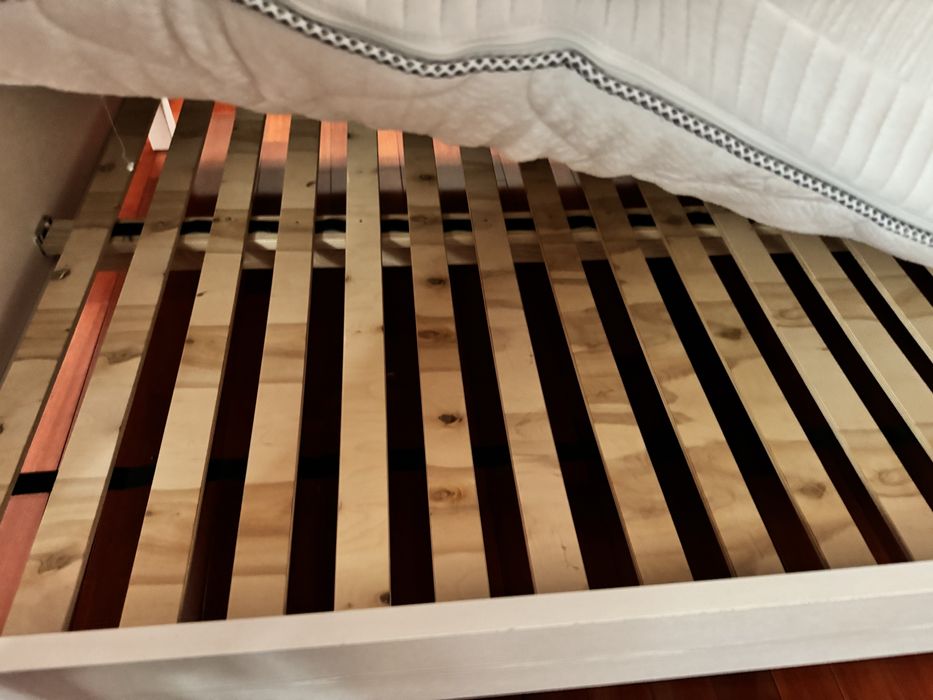 Łóżko 140x210  Fabryka Mebli Włocławek + Materac