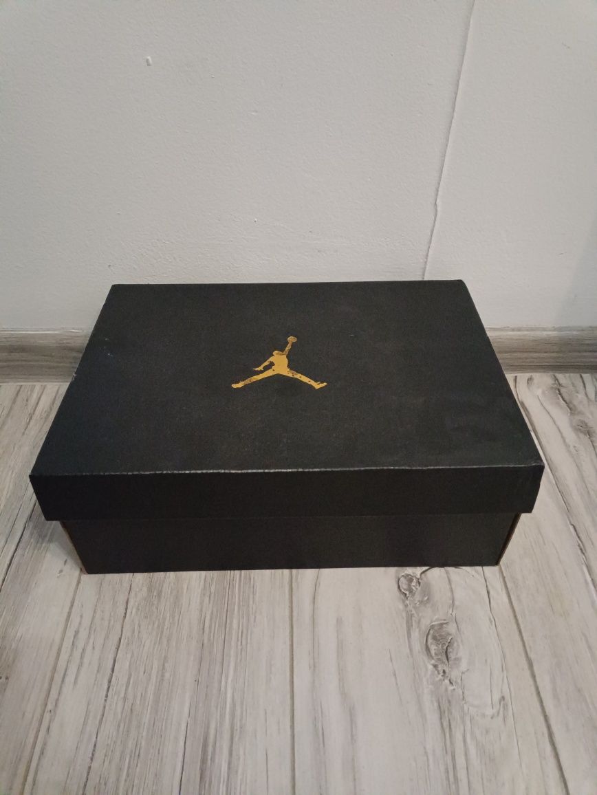 Air Jordan 1 mid Black Fire Red
