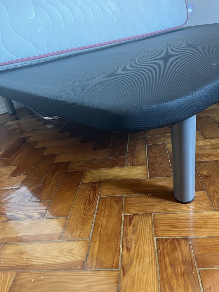 Cama de Casal Em otimo estado