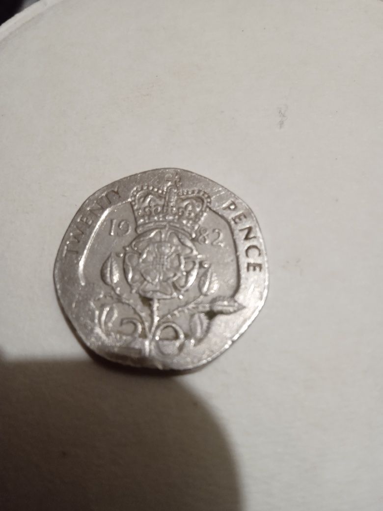 Продам 20 пенсов 1982 року ціна договірна