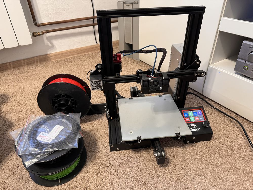 Drukarka 3D Ender 3 zmodyfikowana plus filament