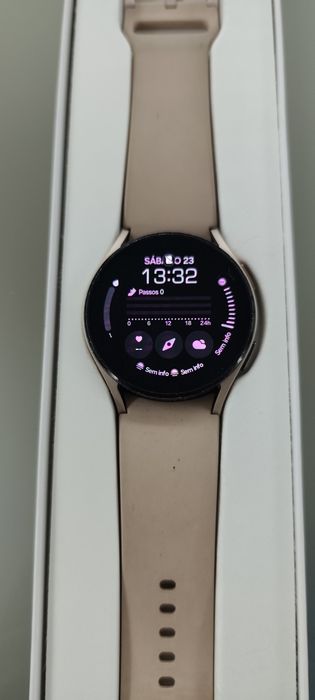 Samsung Galaxy Watch 4 Pink Gold