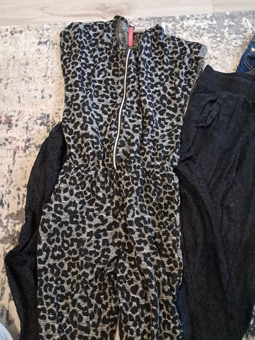 Komplet ubrań dla dziewczynki 134