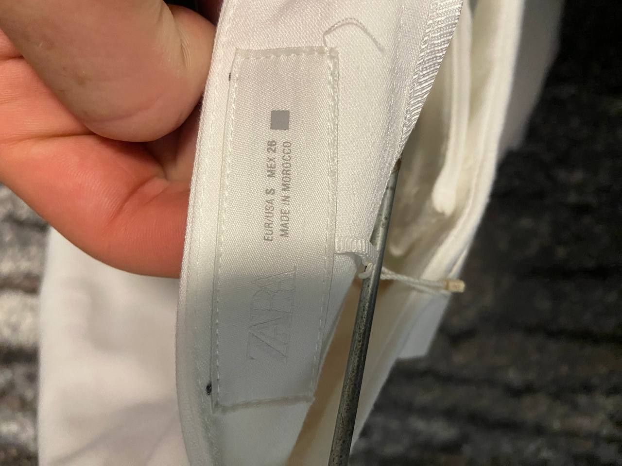 Женски брюки Zara