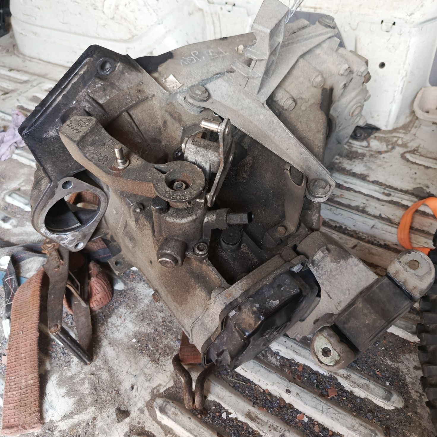 Skrzynia VW  volkswagen t5 1,9 tdi