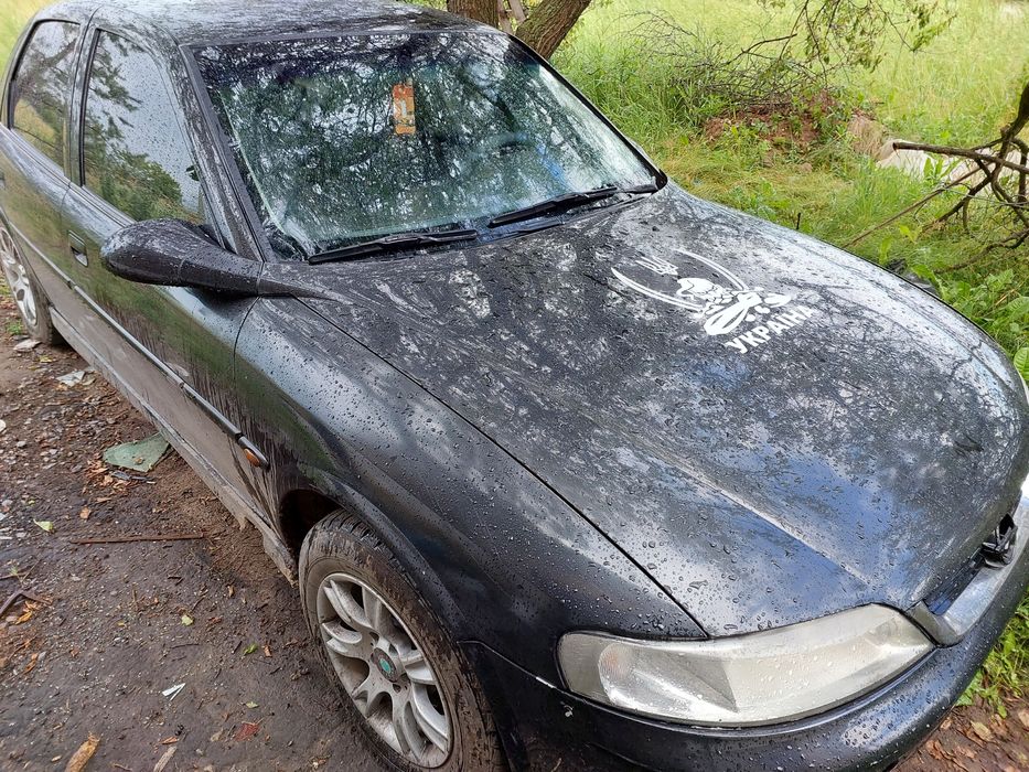 Opel vectra b 2001 рік.
