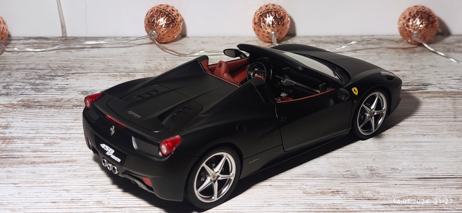 Ferrari  458 spider,mat.1:18 H.W.(norev Otto)