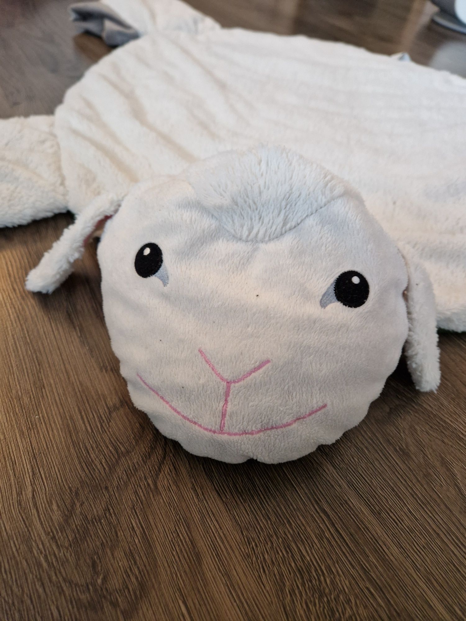Dywanik dziecięcy - imitacja owcy