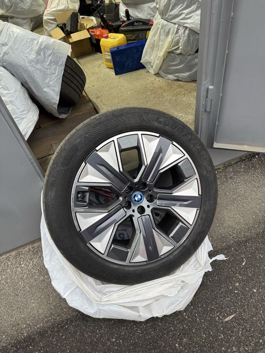 Диски BMW IX 5x112 R21