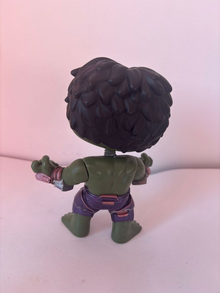 Boneco do Hulk com mola