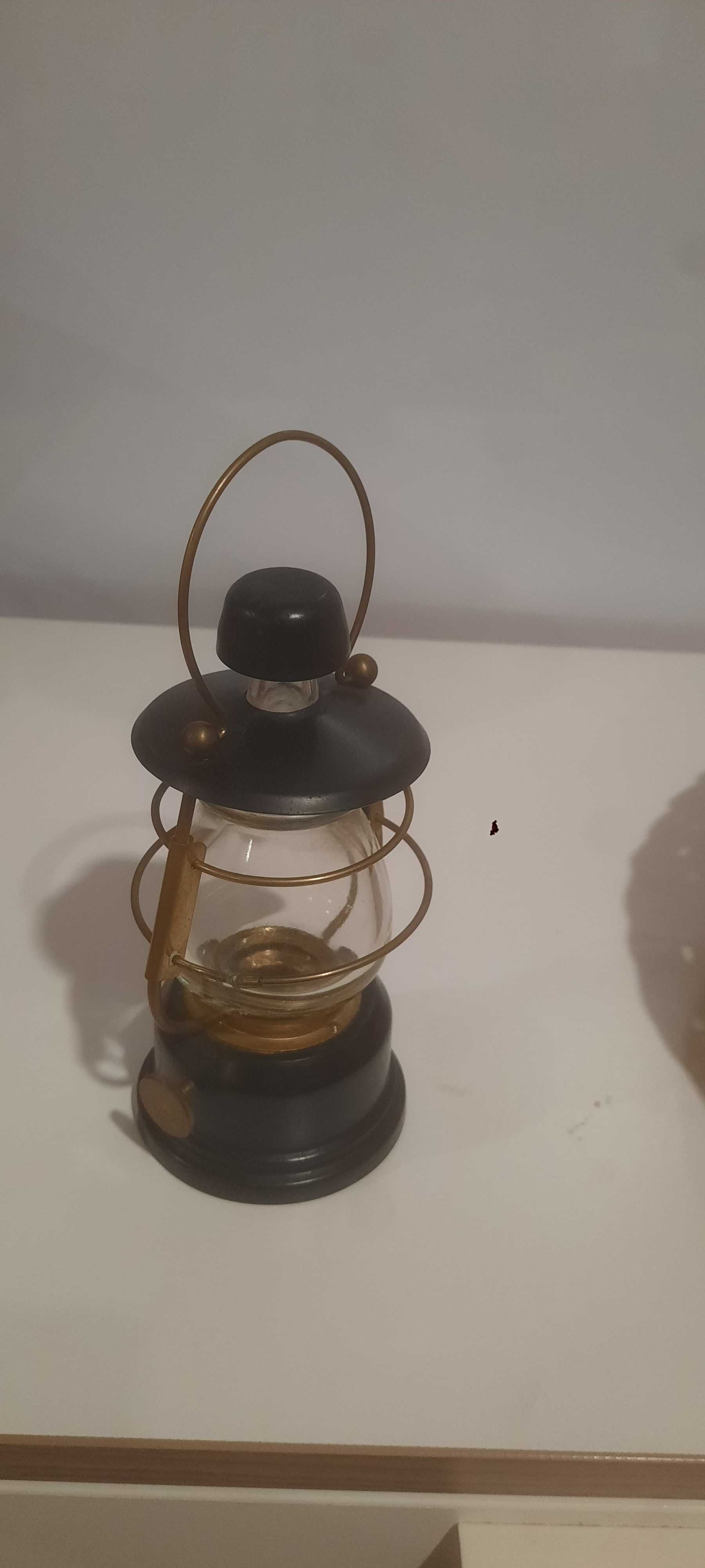 Varias peças antigas.