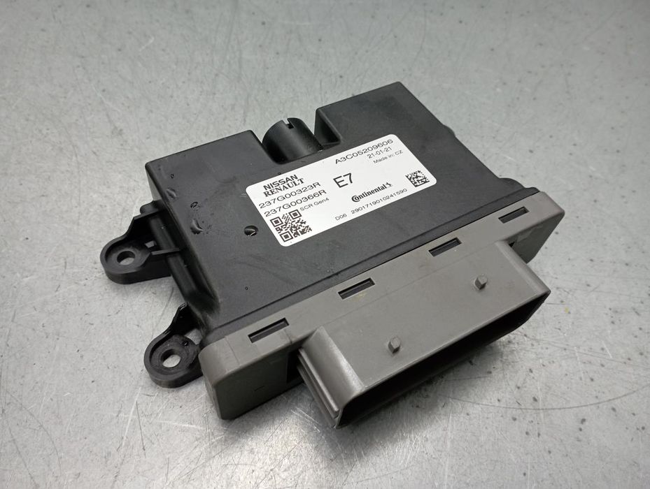 Módulo confort RENAULT Megane IV (B9A/M_)