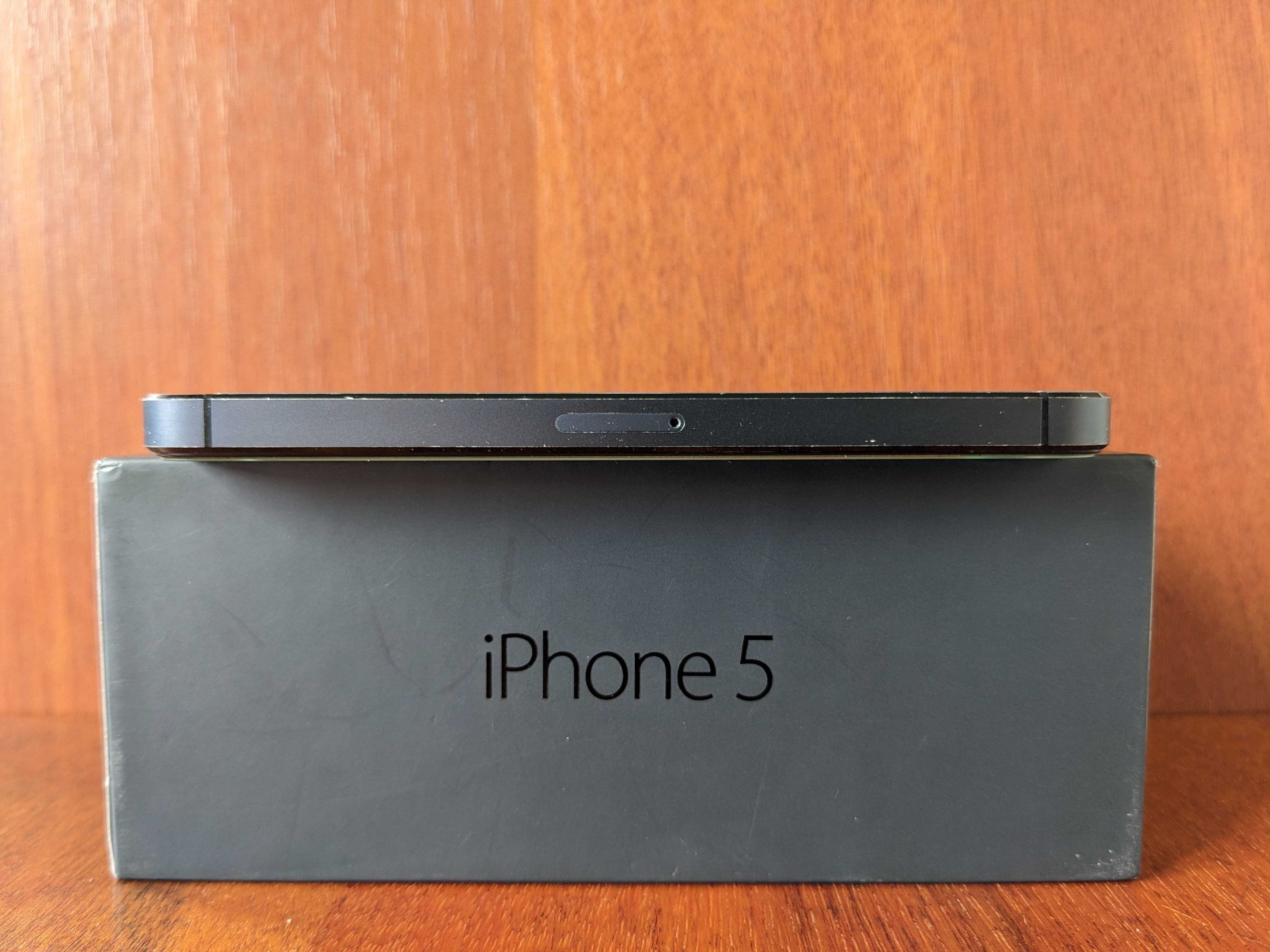 Смартфон Apple iPhone 5 A1429 64GB с кабелем,коробкой,инструкцией,скре