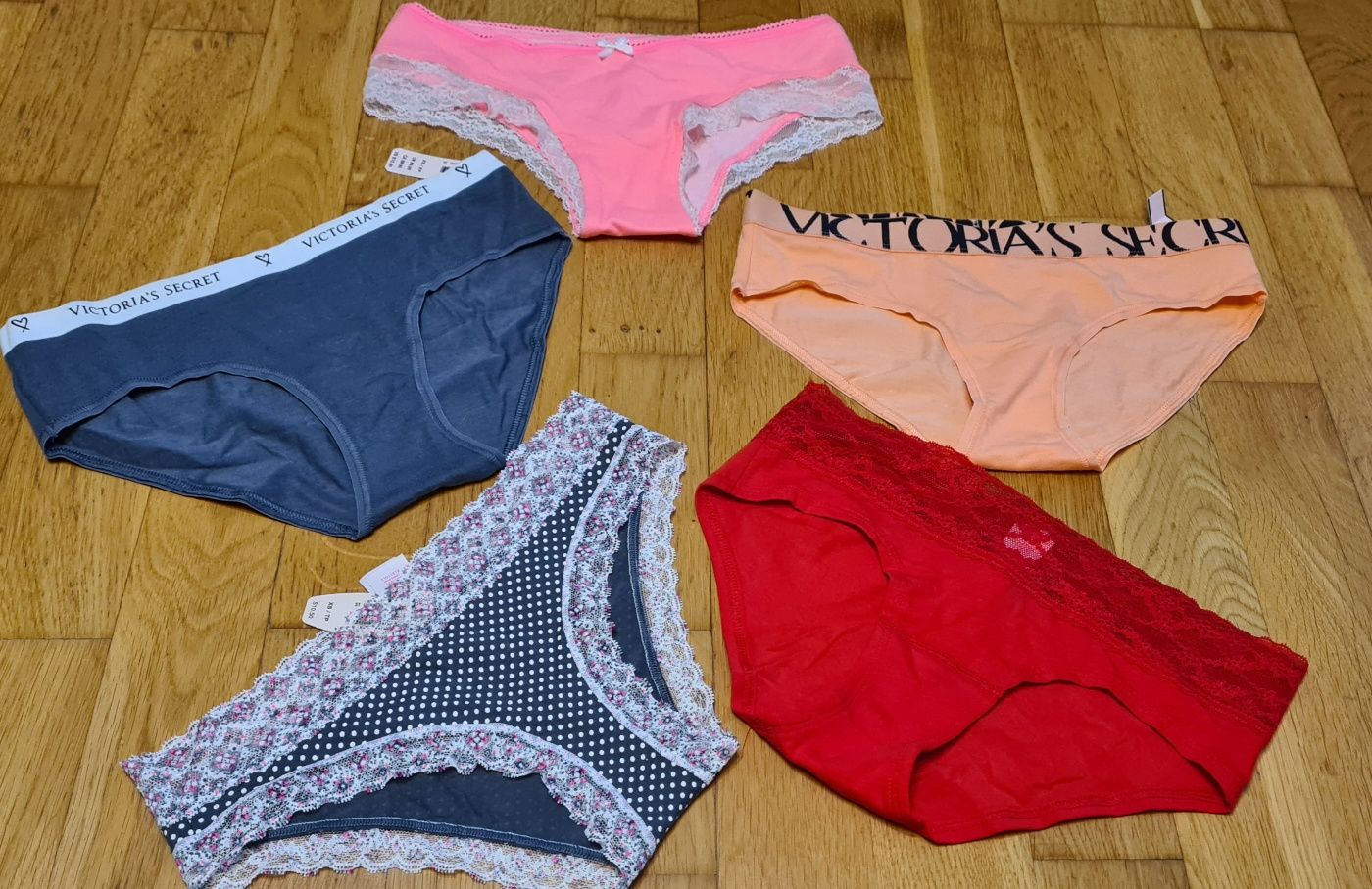 Majteczki Victoria's Secret 5 sztuk