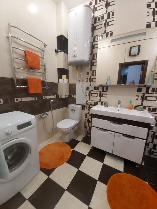 Подобово. Троещина. Дизайнерская VIP квартира ул. Лаврухина. ТРЦ " Рай