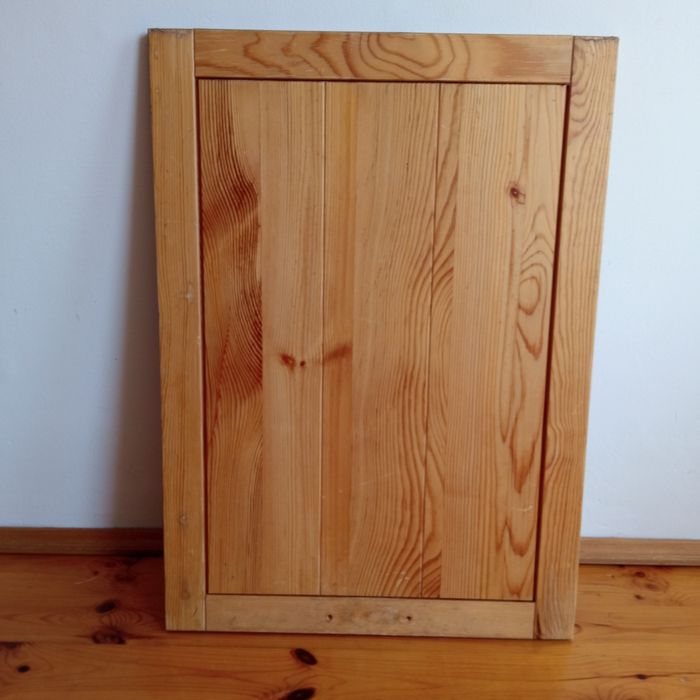 Front drewniany sosna wymiary: 49,5x69,5x1,6 cm
Odbiór osobisty