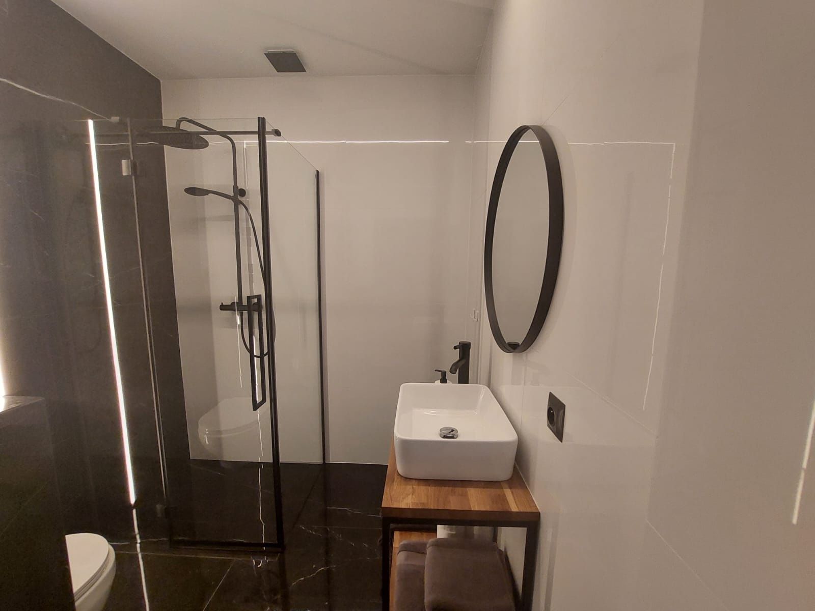 Apartamenty wolne terminy Świnoujście parking