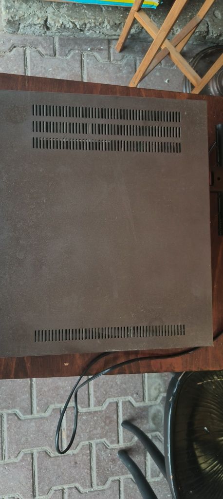 Amplituner ITT HIFI 9051.   Z magnetofonem