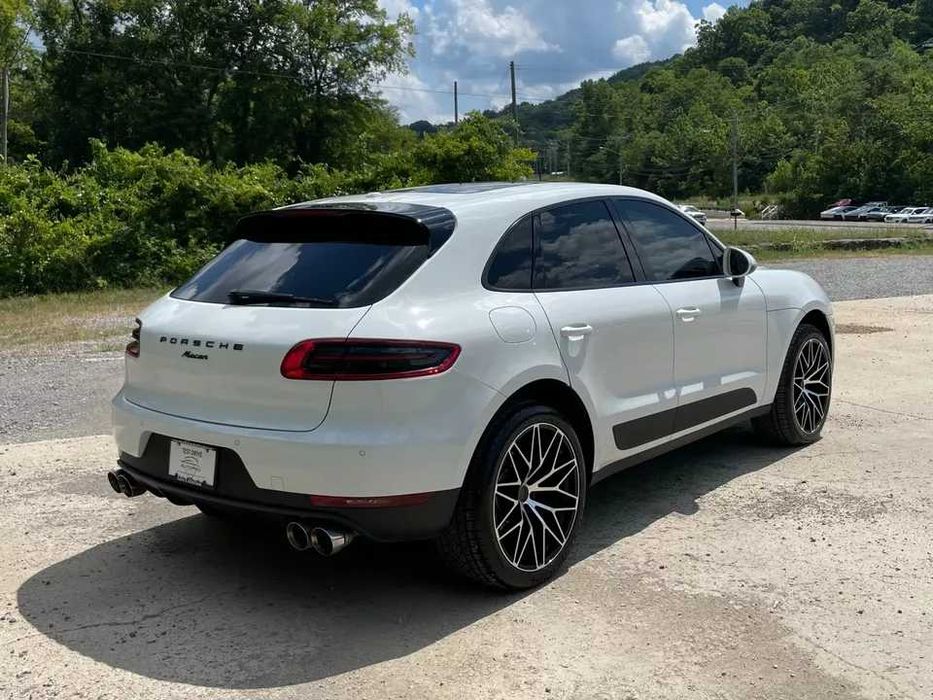 2018 Porsche Macan