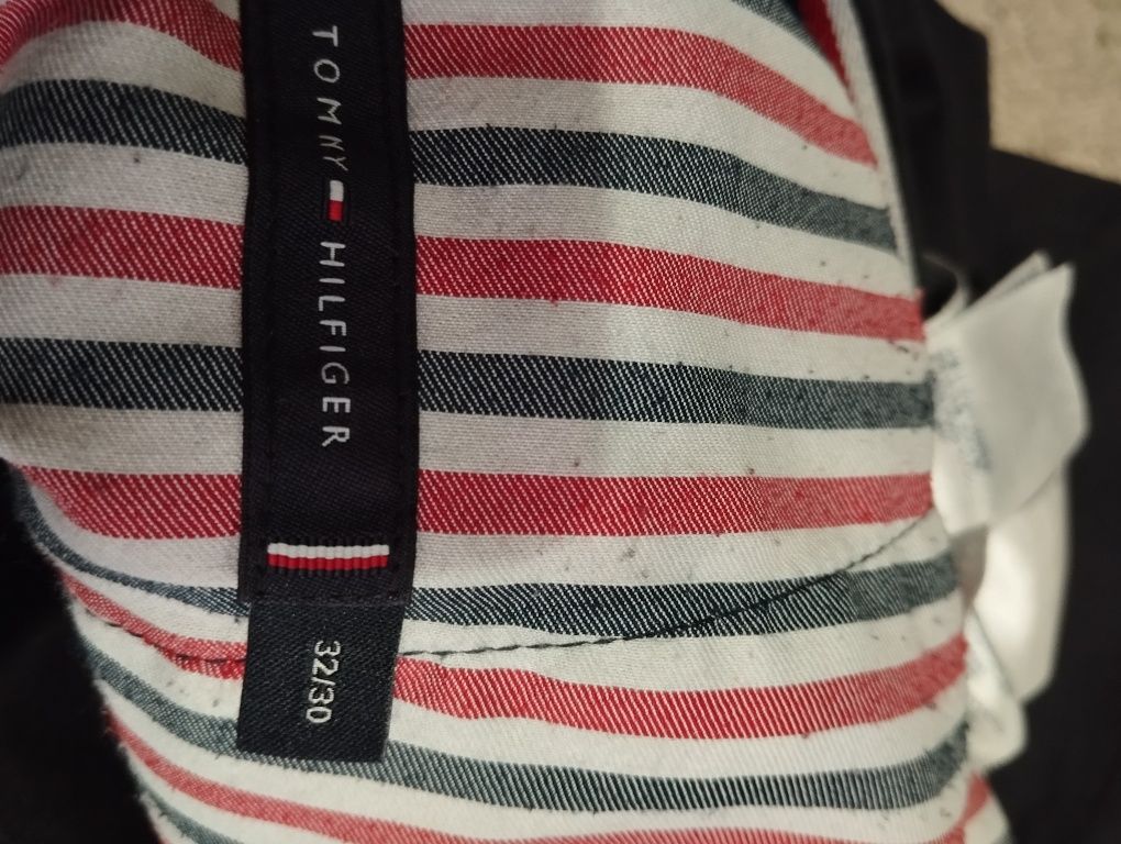 Spodnie męskie czarne Tommy Hilfiger