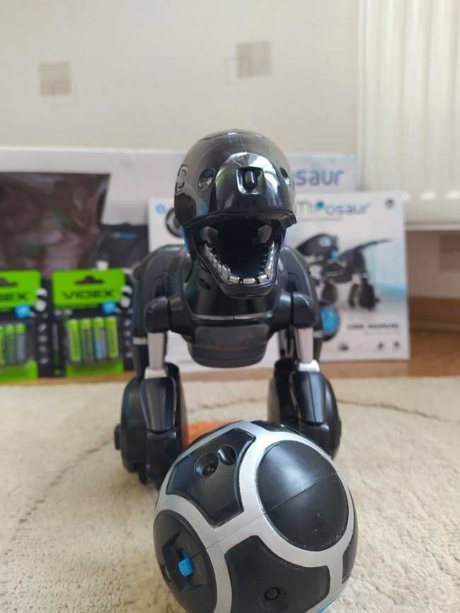 Интерактивный робот-динозавр Мипозавр (Miposaur) от WowWee