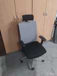 Fotel biurowy obrotowy ergonomiczny