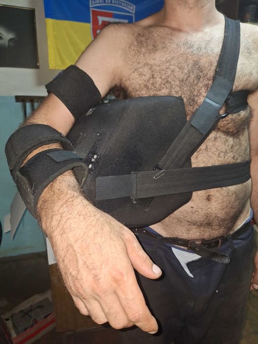 відвідна  шина для плеча від 45' до 75' Реабілітація переломів.
