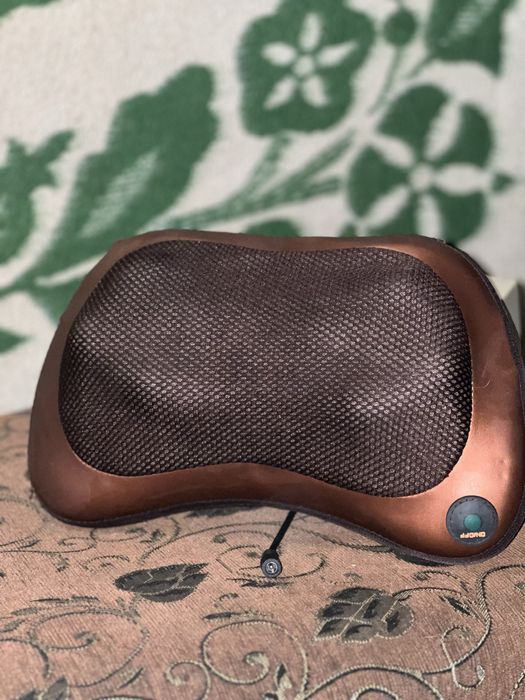 Продам электрическую  массажную  подушку