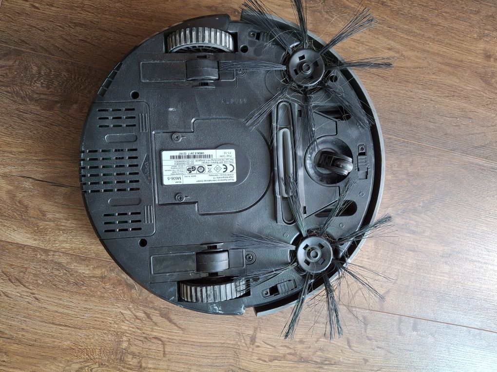 Robot sprzątający, odkurzacz dirt devil