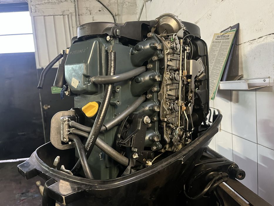 Silnik zaburtowy Mariner 50 KM z trymem Czterosuw