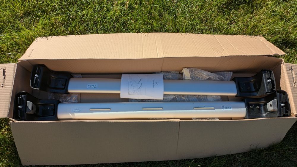 Belki dachowe Mercedes W213, A213 890. 0693