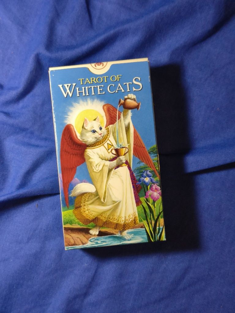 Карти Tarot of the White Cats (Таро Білих кішок)