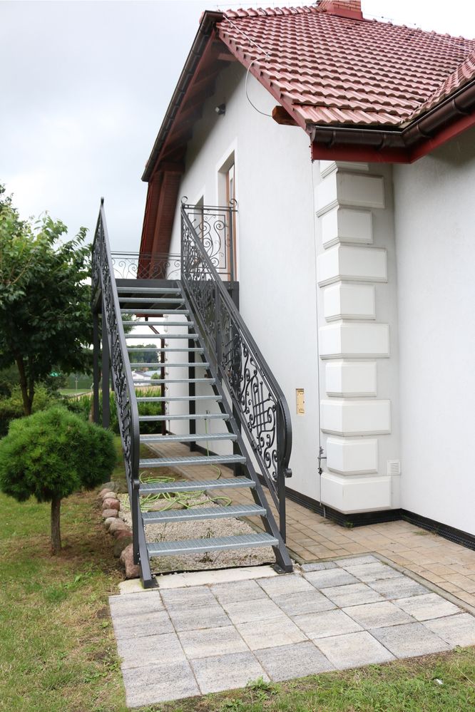 Do wynajecia przestronny dom -pietro 110/120m2 Zamiechów (gm.Chlopice)