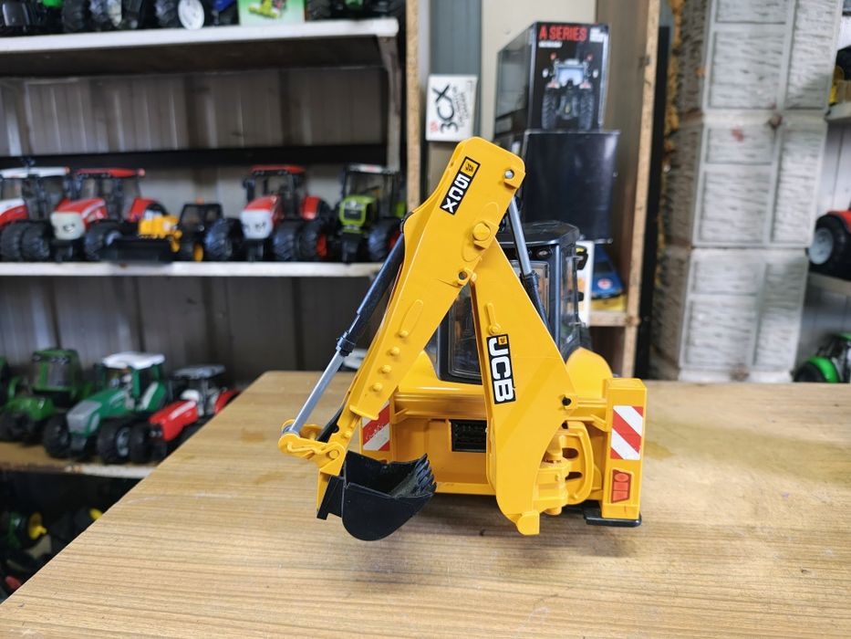 Bruder koparka JCB