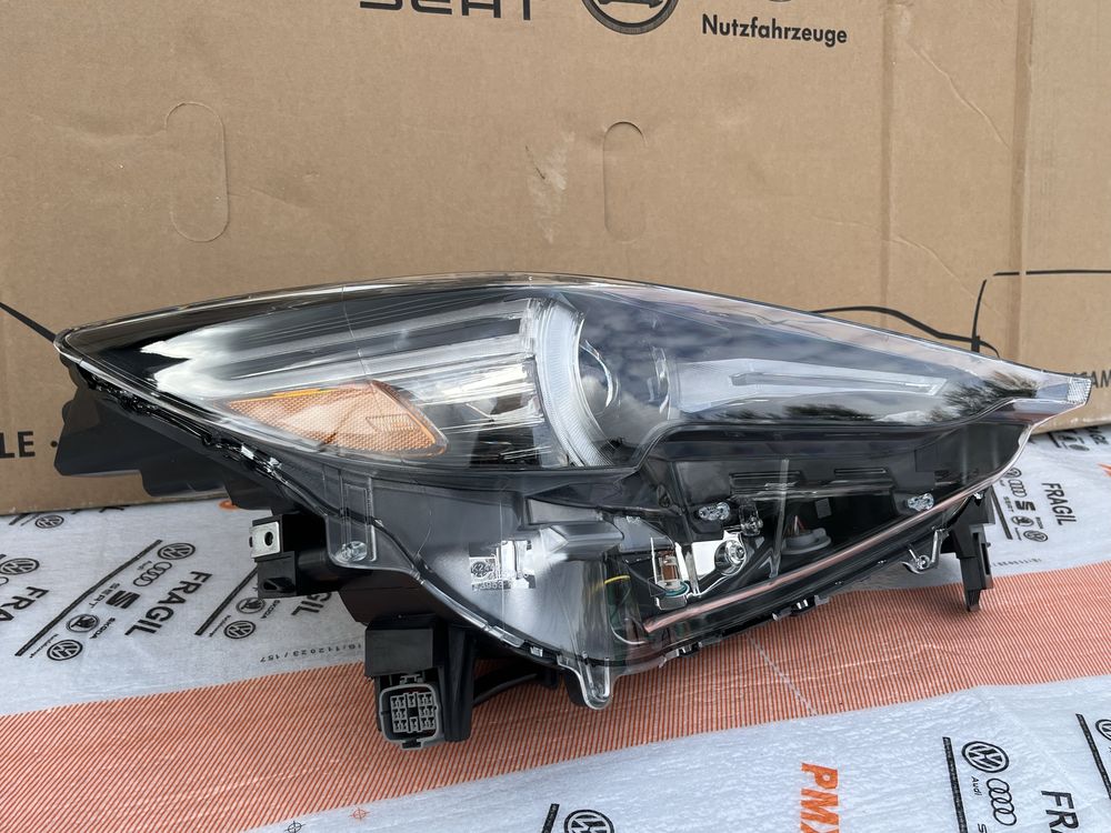 Фара  Mazda CX-5 USA правая левая с афс 2017 2018 2019 2020 KL2J51030