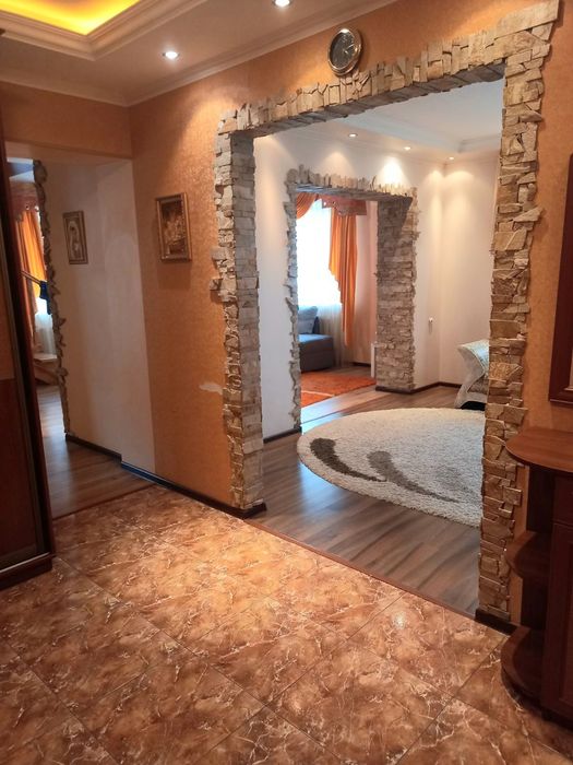 )( Продам 5-К квартиру р-н Північного
