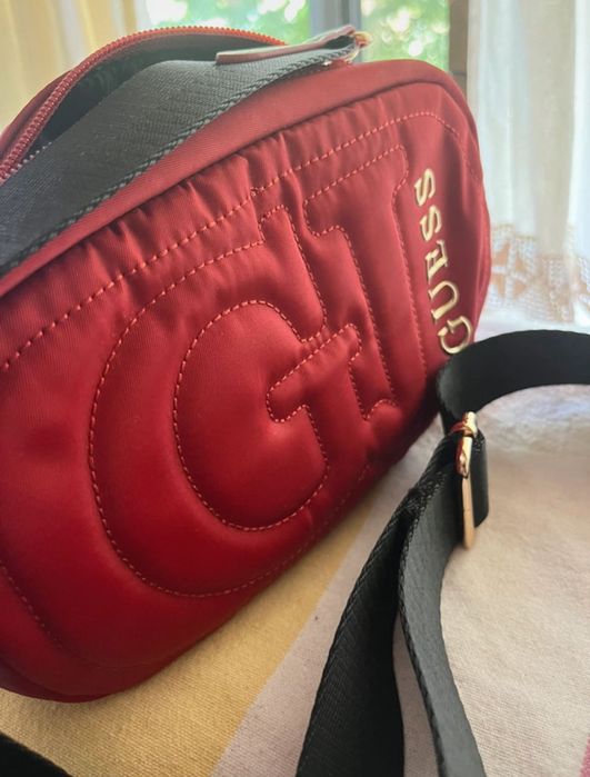 Crossbody Guess vermelho